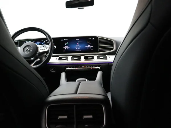 Mercedes-Benz GLE (2022) — foto 19 van 34
