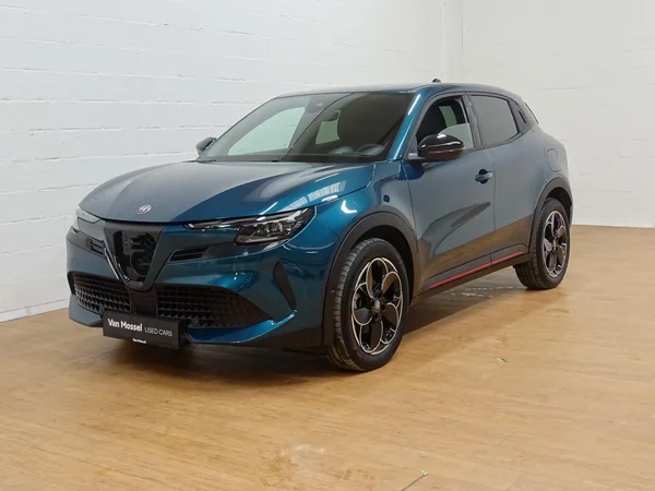 Alfa Romeo Junior (2026) — foto 27 van 31