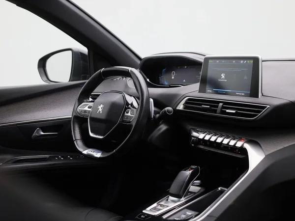 Peugeot 3008 (2020) — foto 36 van 49