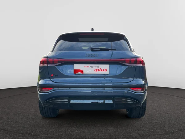 AUDI Q6 e-tron (2024) — foto 24 van 24