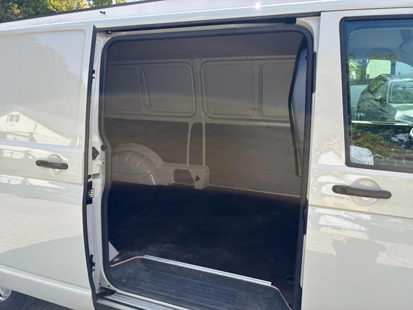 VOLKSWAGEN Transporter T6.1 1000 Fou Lwb Dsl (2024) — foto 10 van 18