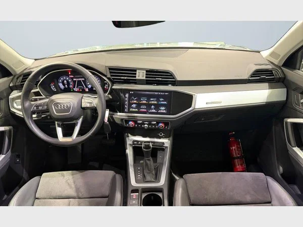 Audi Q3 (2021) — foto 2 van 27