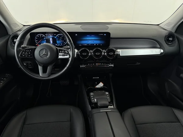 MERCEDES GLB 180 (2021) — foto 27 van 27