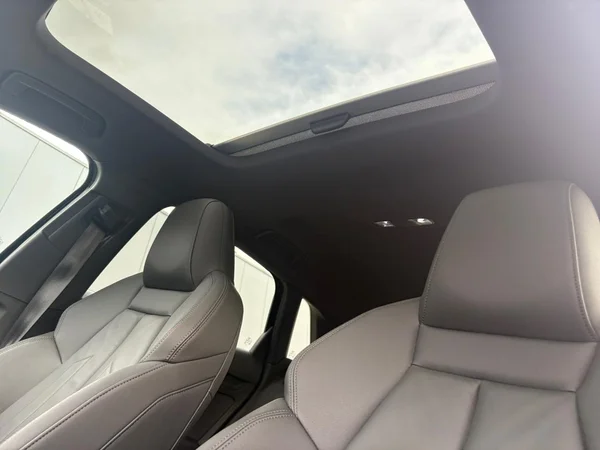 AUDI A3 Sportback (2024) — foto 10 van 24
