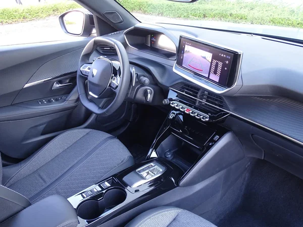 Peugeot 2008 (2025) — foto 4 van 21