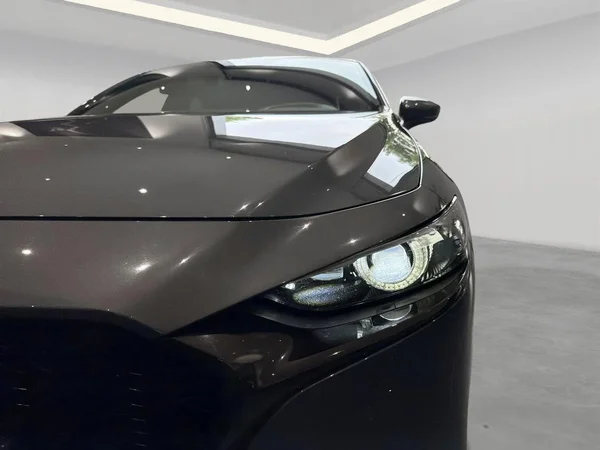 Mazda 3 (2021) — foto 8 van 19