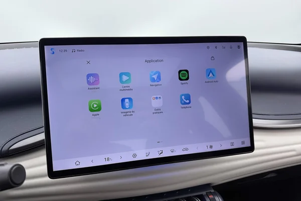 BYD Atto 3 (2023) — foto 21 van 35