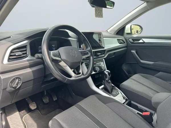 VOLKSWAGEN T-Roc (2022) — foto 31 van 31