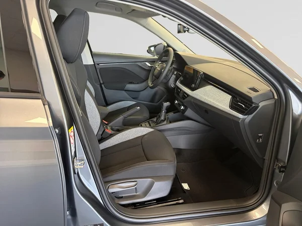 SKODA Kamiq (2026) — foto 12 van 18