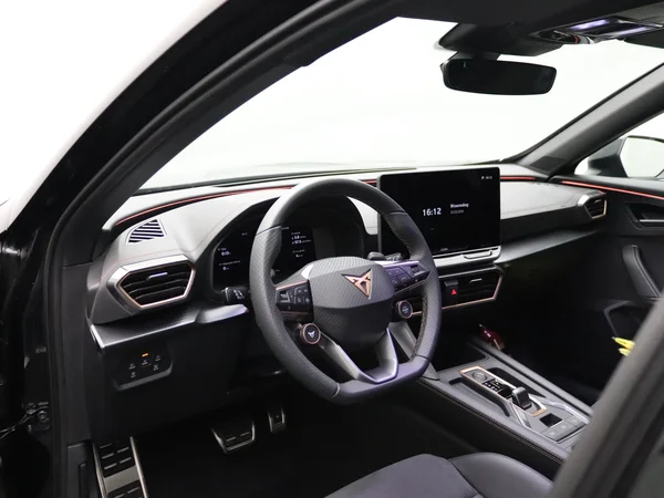 CUPRA Formentor e-Hybrid (PHEV) (2026) — foto 13 van 14