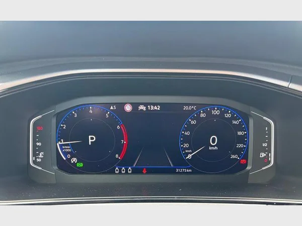 Volkswagen T-Roc (2022) — foto 3 van 29