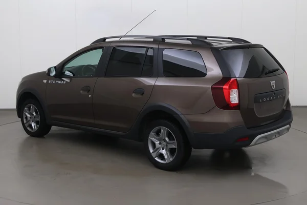 Dacia Logan Mcv Stepway (2020) — foto 17 van 23