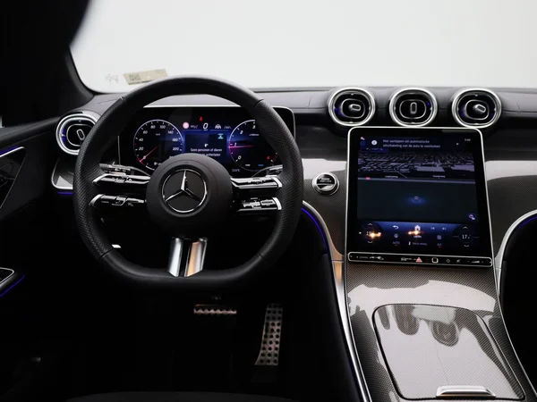 Mercedes-Benz GLC (2025) — foto 44 van 46