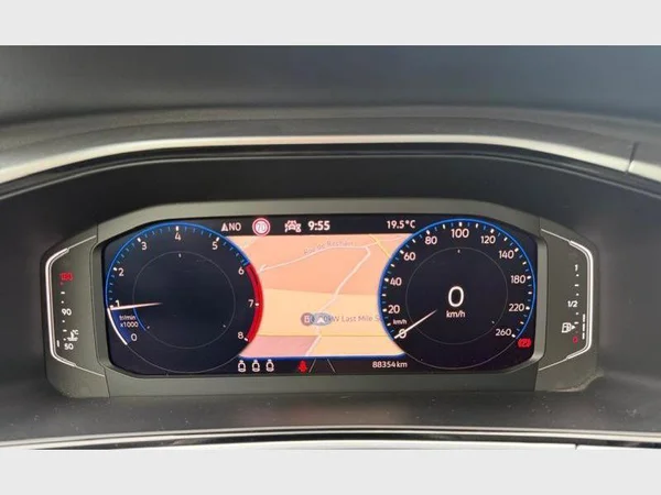 Volkswagen T-Roc (2023) — foto 6 van 23