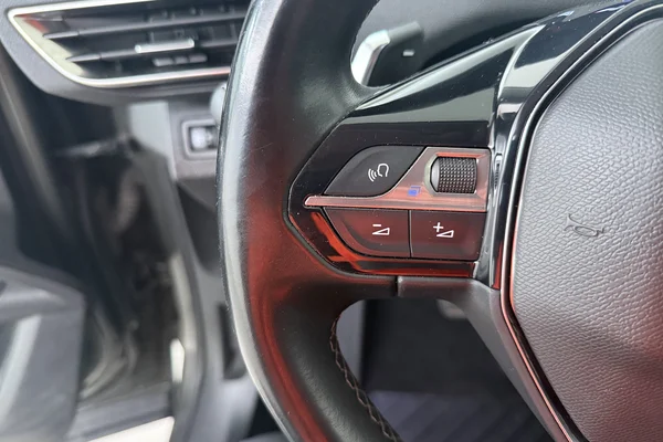 Peugeot 5008 (2020) — foto 6 van 21