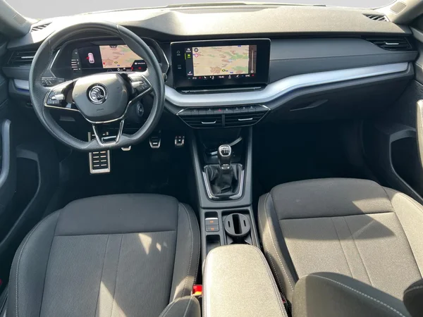 SKODA Octavia SW (2022) — foto 15 van 18
