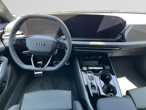 AUDI A5 Avant e-hybrid (PHEV) (2025) — foto 2 van 16