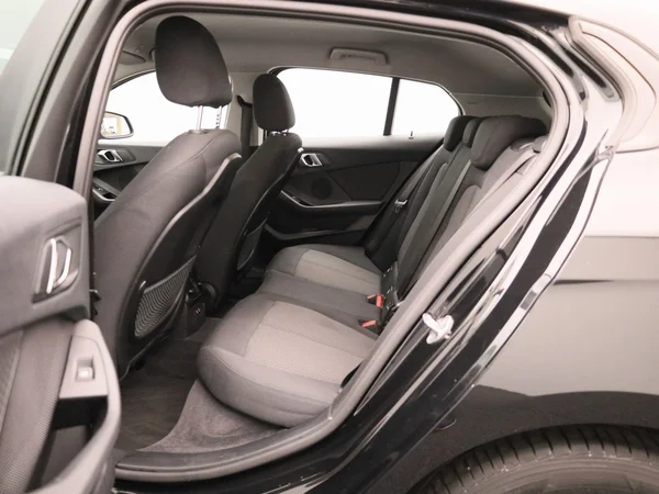 BMW 1 Reeks (2022) — foto 2 van 39