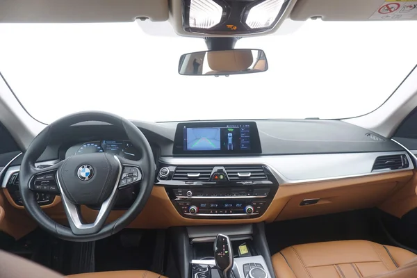 BMW 5 SW (G31 LCI) (2020) — foto 3 van 33