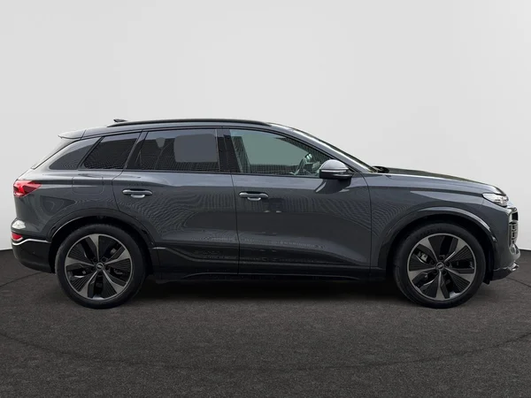AUDI Q6 e-tron (2025) — foto 22 van 24