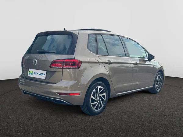 VOLKSWAGEN Golf Sportsvan (2018) — foto 16 van 22