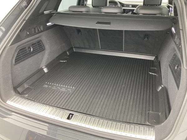 AUDI e-tron (2019) — foto 19 van 31