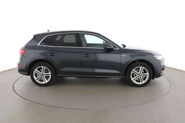 Audi Q5 (2020) — foto 13 van 16