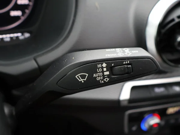 AUDI Q2 (2022) — foto 6 van 29
