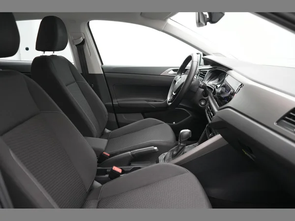 VOLKSWAGEN Polo (2018) — foto 8 van 25