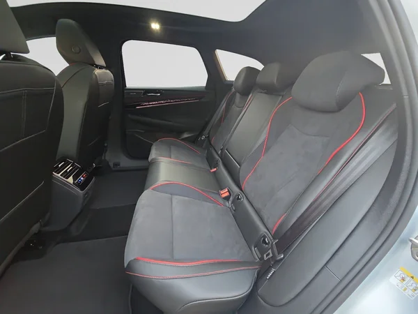 VOLKSWAGEN ID.7 Tourer (2025) — foto 20 van 24