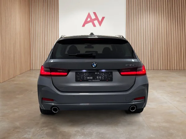 BMW 318 (2022) — foto 28 van 30