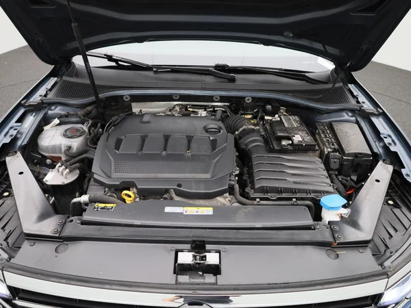 Volkswagen Passat (2022) — foto 36 van 44