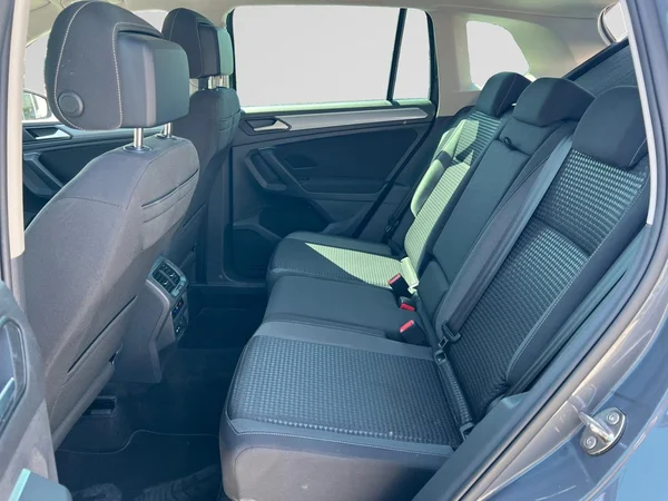VOLKSWAGEN Tiguan (2022) — foto 5 van 18