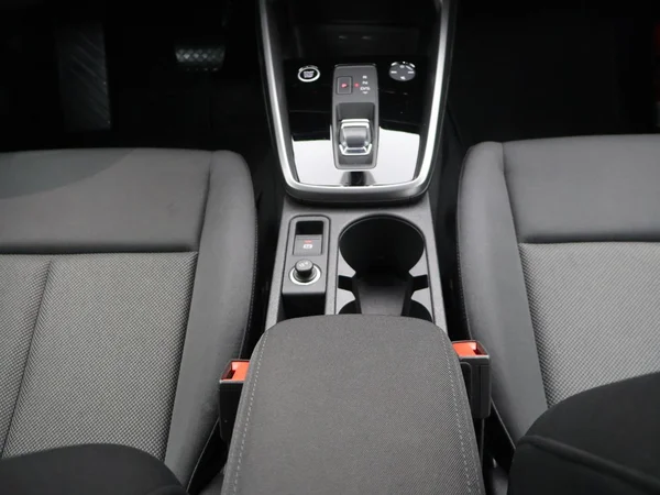 AUDI A3 Sportback PHEV (2024) — foto 5 van 25