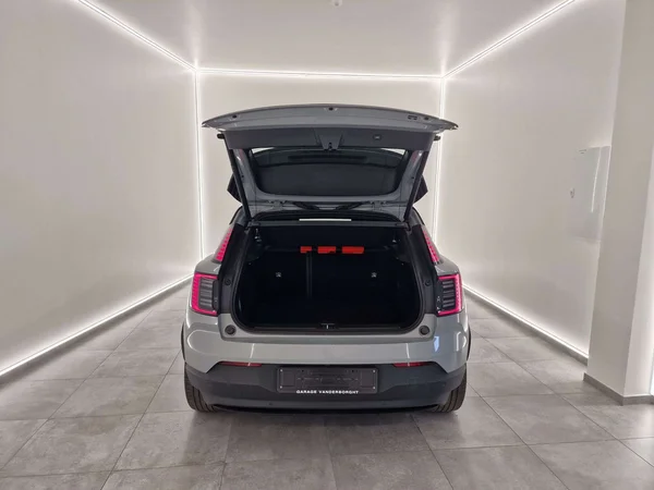 Volvo EX30 (2024) — foto 9 van 14