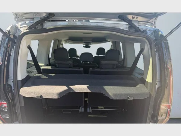 Volkswagen Caddy Maxi (2026) — foto 14 van 21