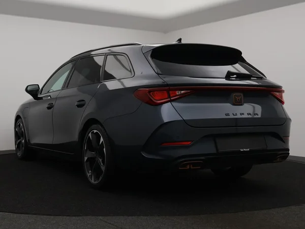 CUPRA Leon ST e-Hybrid (PHEV) (2024) — foto 12 van 29