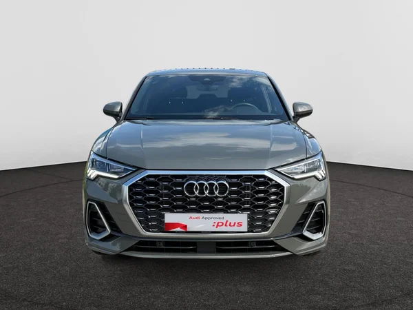AUDI Q3 Sportback (2024) — foto 12 van 20