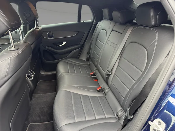 Mercedes-Benz GLC (2021) — foto 3 van 21