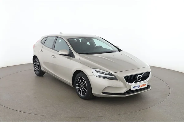 Volvo V40 (2019) — foto 14 van 16