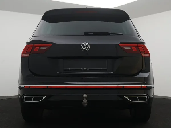 Volkswagen Tiguan (2022) — foto 22 van 27