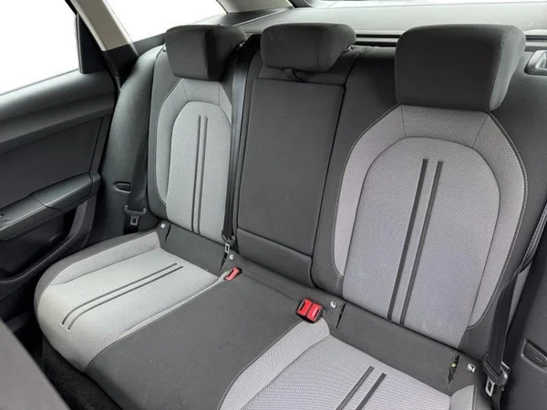 SEAT Leon ST (2021) — foto 6 van 26