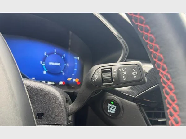 Ford Kuga (2021) — foto 16 van 28
