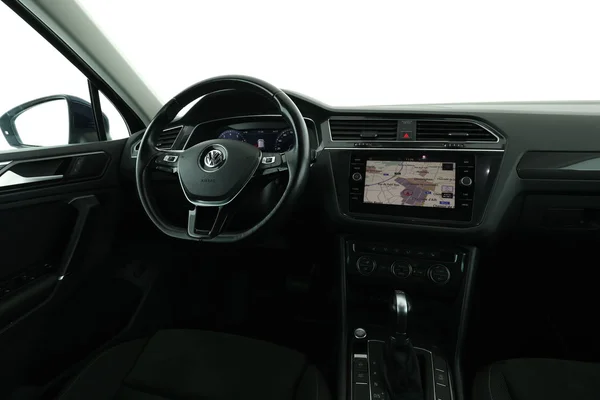 Volkswagen Tiguan (2017) — foto 4 van 16