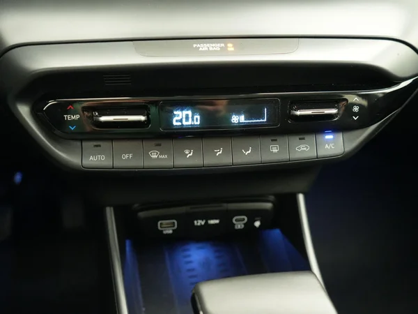Hyundai i20 (2024) — foto 9 van 21