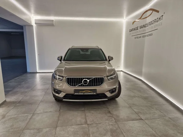 Volvo XC40 (2021) — foto 9 van 16