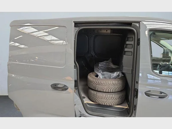 Volkswagen Caddy Van (2023) — foto 29 van 29