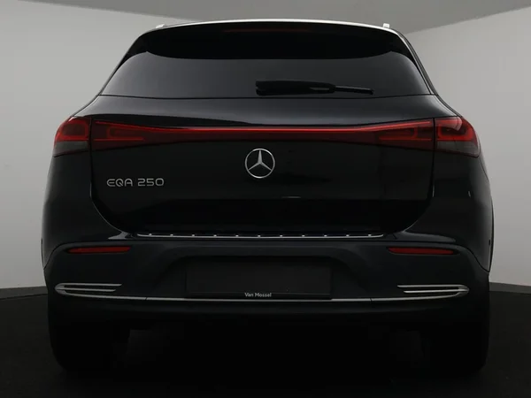 MERCEDES-BENZ EQA (H243) (2024) — foto 18 van 34
