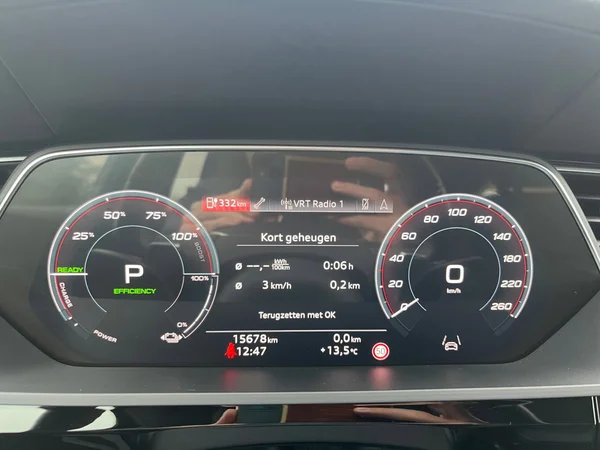 AUDI E-tron Sportback (2021) — foto 20 van 24