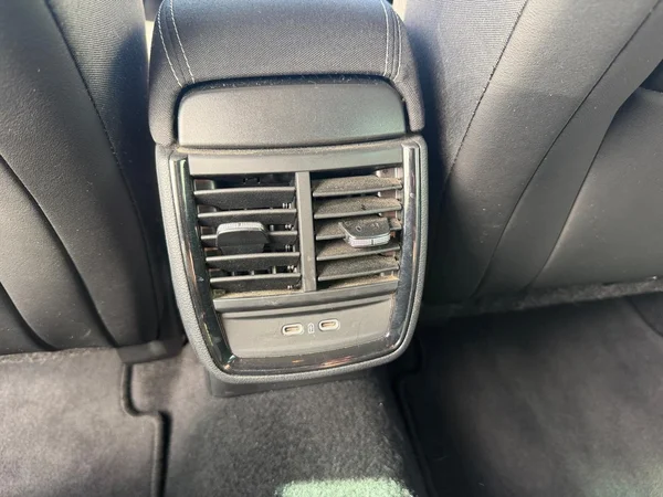 SKODA Kamiq (2022) — foto 13 van 22